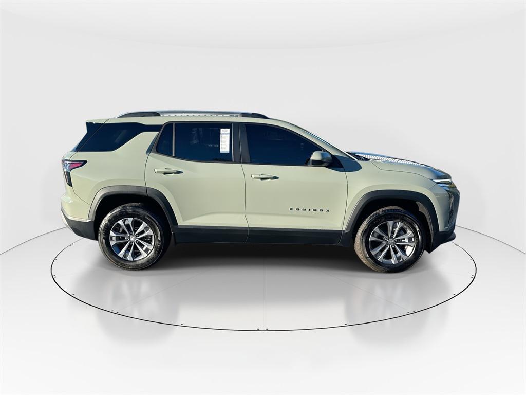 new 2025 Chevrolet Equinox car, priced at $30,176