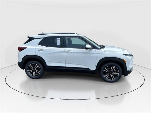 new 2025 Chevrolet TrailBlazer car, priced at $26,945