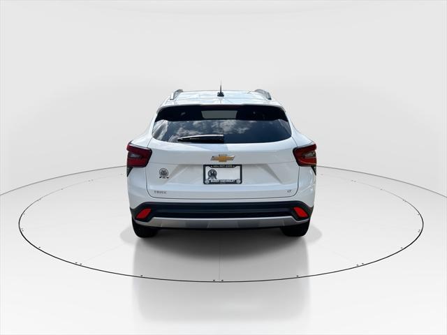 new 2025 Chevrolet Trax car, priced at $25,718