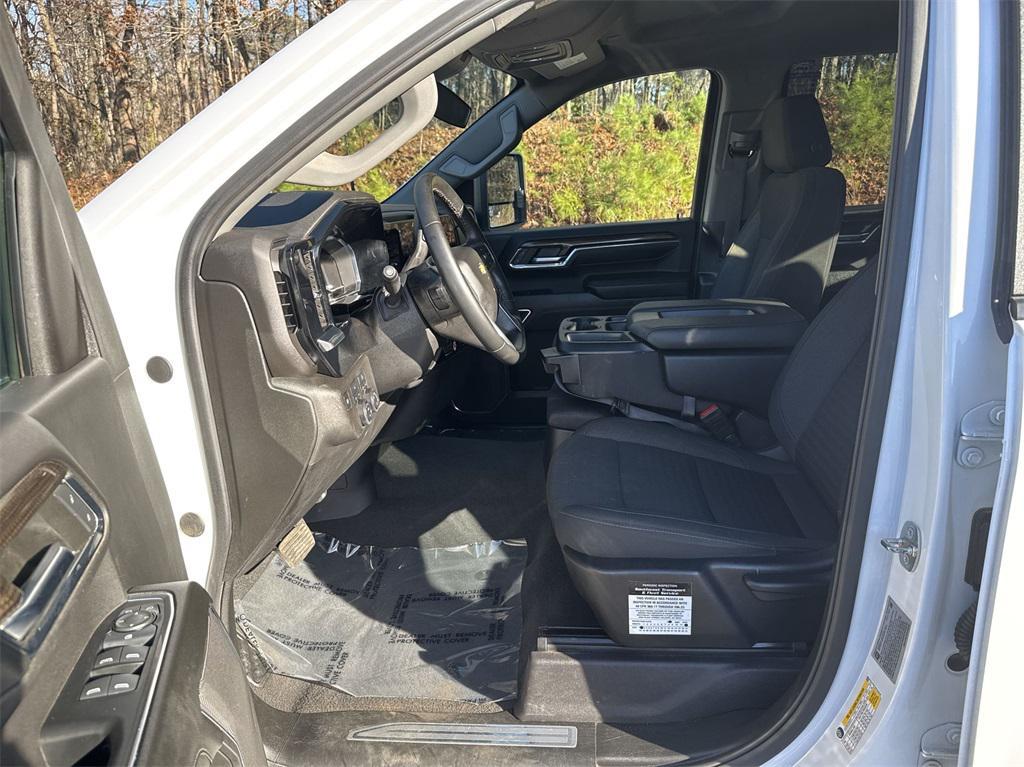 used 2024 Chevrolet Silverado 2500 car, priced at $47,397