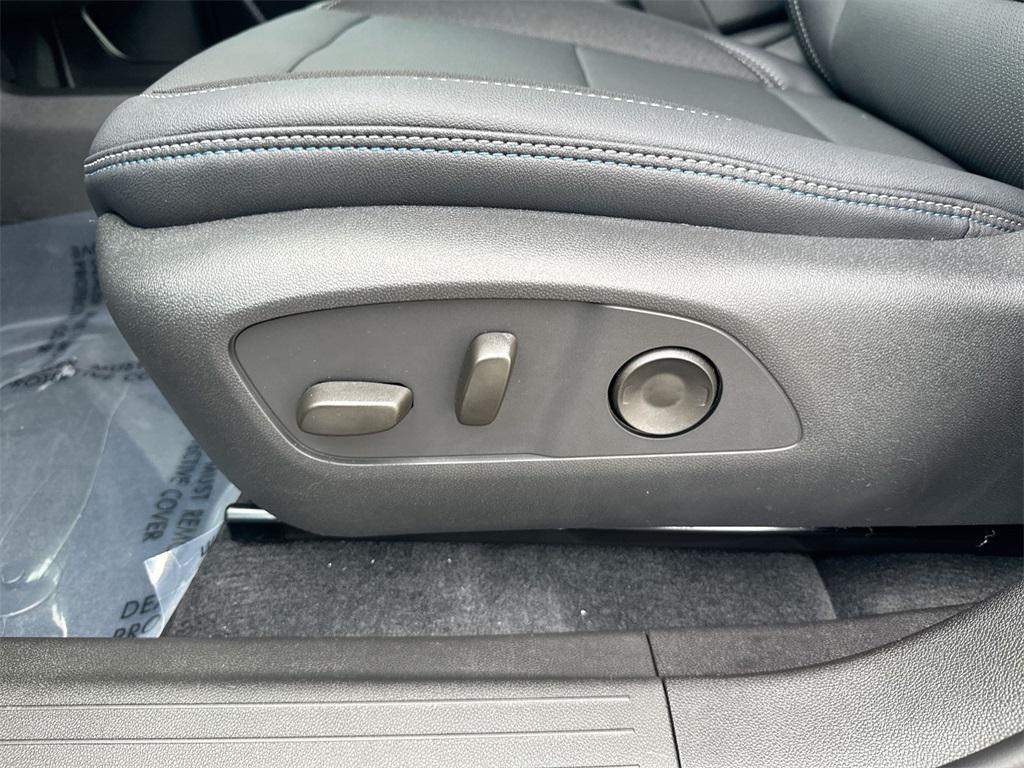 new 2026 Chevrolet Equinox EV car, priced at $39,295