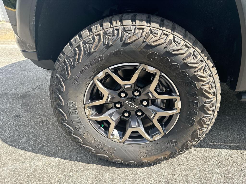 new 2025 Chevrolet Colorado car, priced at $51,735