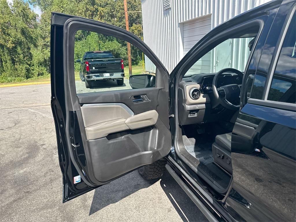 new 2025 Chevrolet Colorado car, priced at $51,735