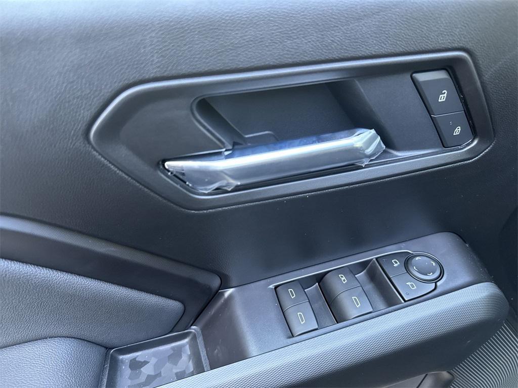 new 2025 Chevrolet Colorado car, priced at $33,064