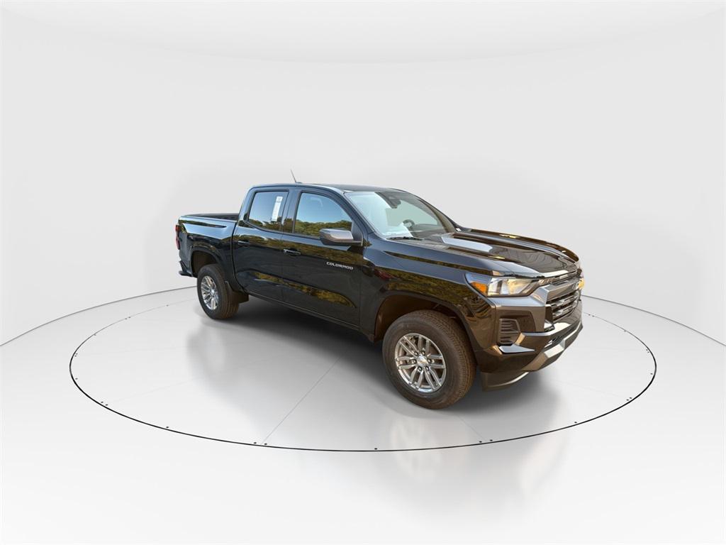 new 2025 Chevrolet Colorado car, priced at $33,064