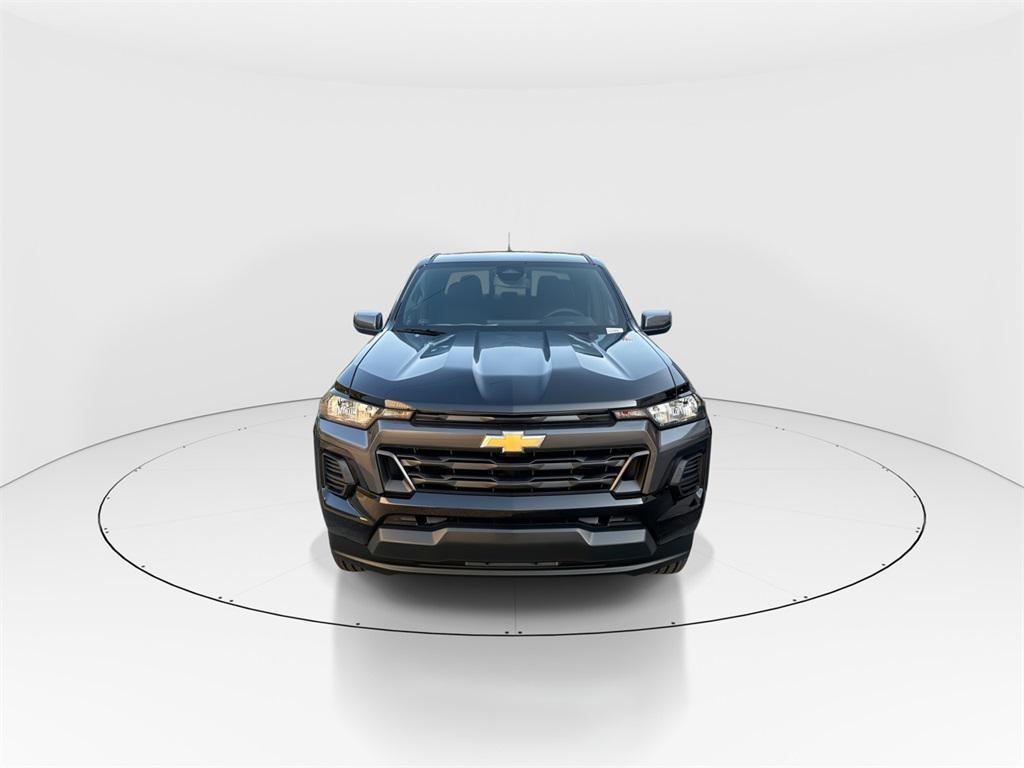 new 2025 Chevrolet Colorado car, priced at $33,064