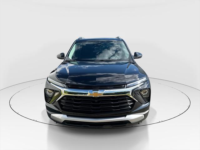 new 2025 Chevrolet TrailBlazer car, priced at $28,056