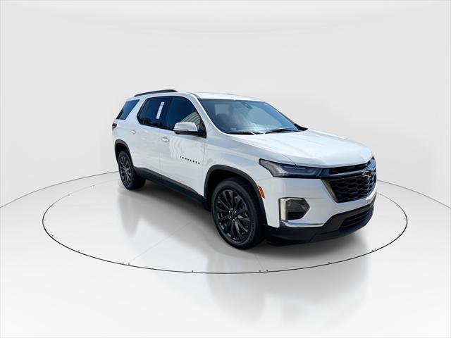 used 2022 Chevrolet Traverse car, priced at $31,990