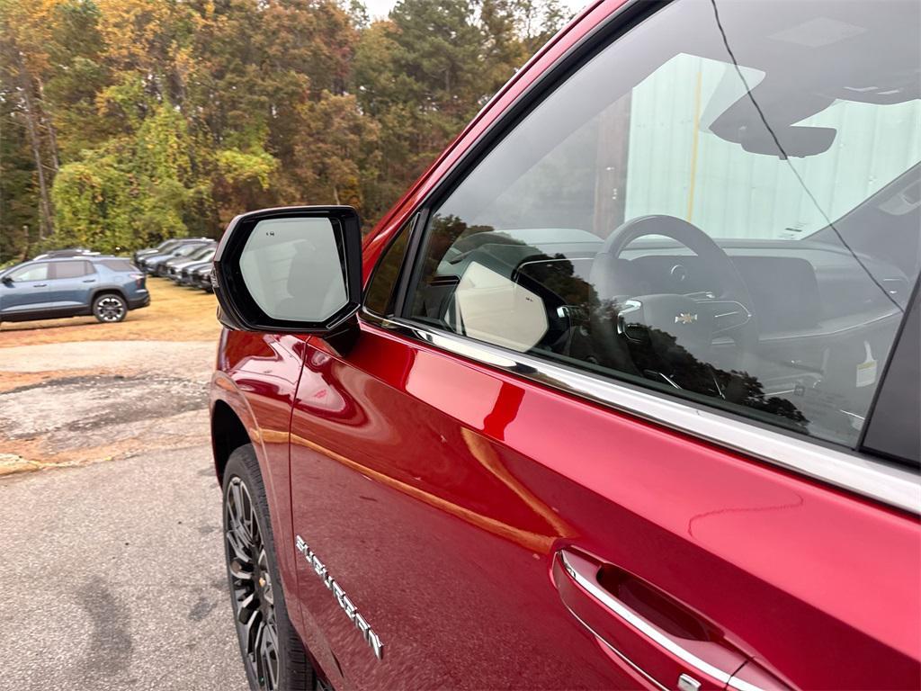 new 2026 Chevrolet Suburban car, priced at $98,905