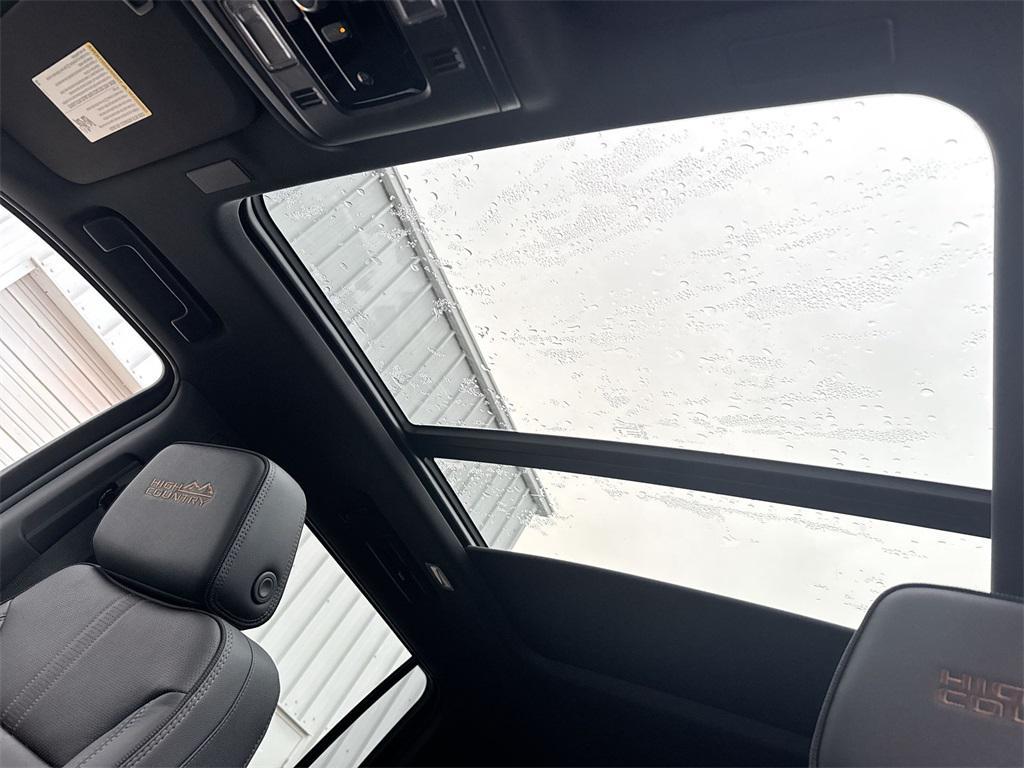 new 2026 Chevrolet Suburban car, priced at $98,905