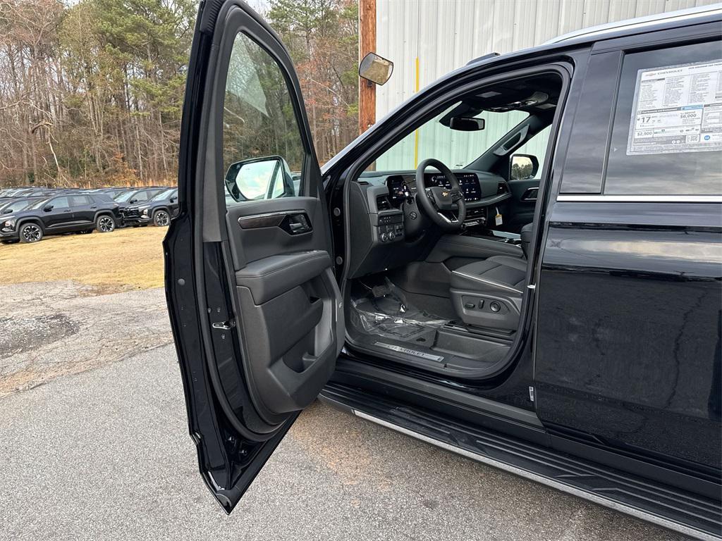 new 2026 Chevrolet Suburban car, priced at $82,860
