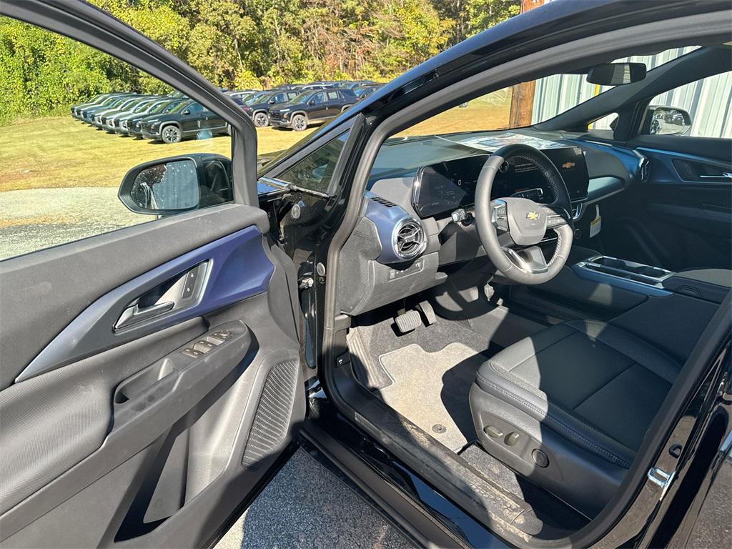 new 2026 Chevrolet Equinox EV car, priced at $39,295