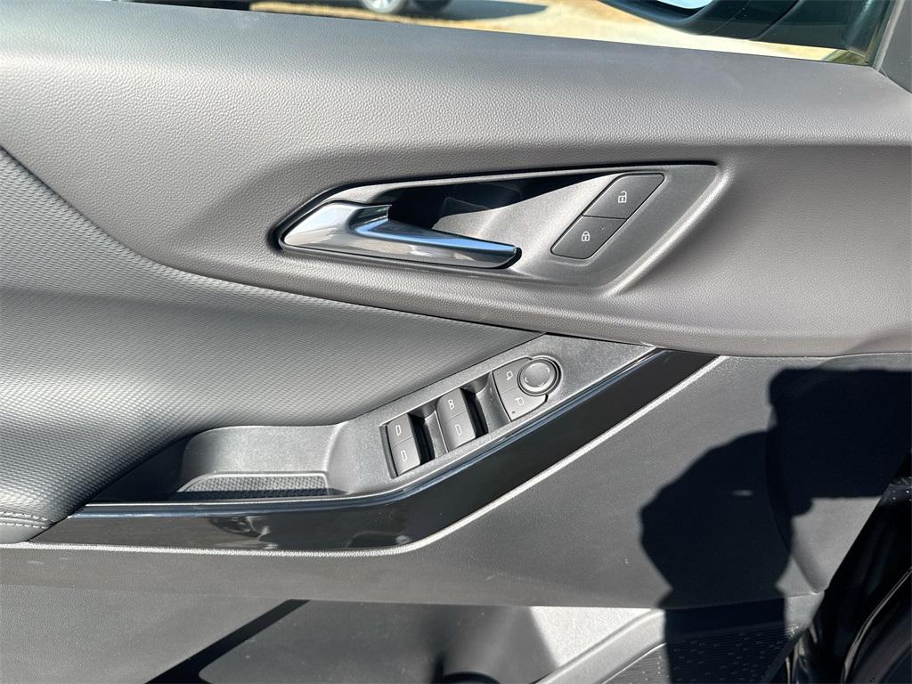 new 2026 Chevrolet Equinox car, priced at $32,087