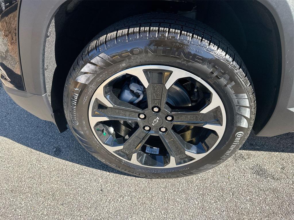 new 2026 Chevrolet Equinox car, priced at $32,087