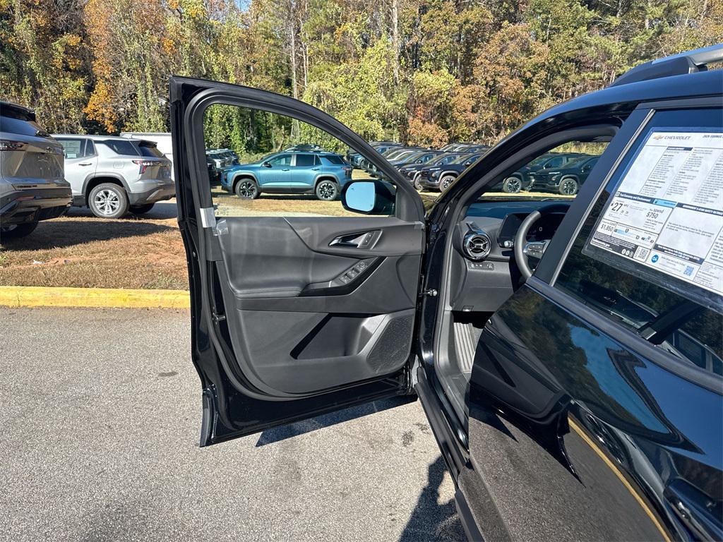 new 2026 Chevrolet Equinox car, priced at $32,087