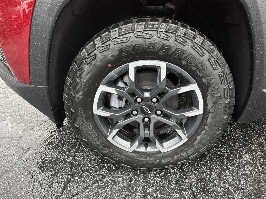 new 2026 Chevrolet Equinox car, priced at $36,921