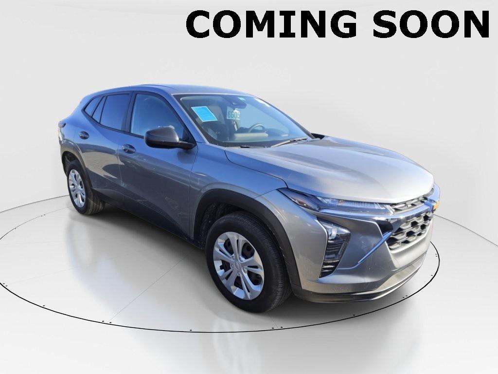 used 2025 Chevrolet Trax car, priced at $19,990