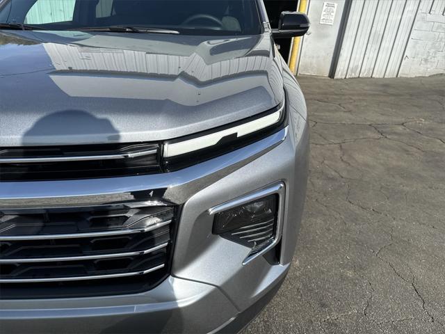 new 2025 Chevrolet Traverse car, priced at $45,940