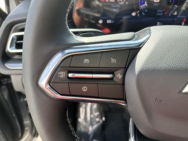 new 2025 Chevrolet Traverse car, priced at $45,940