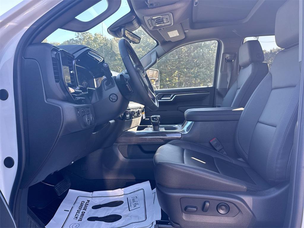 new 2025 Chevrolet Silverado 1500 car, priced at $62,225