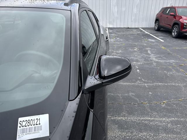 new 2025 Chevrolet Trax car, priced at $27,342