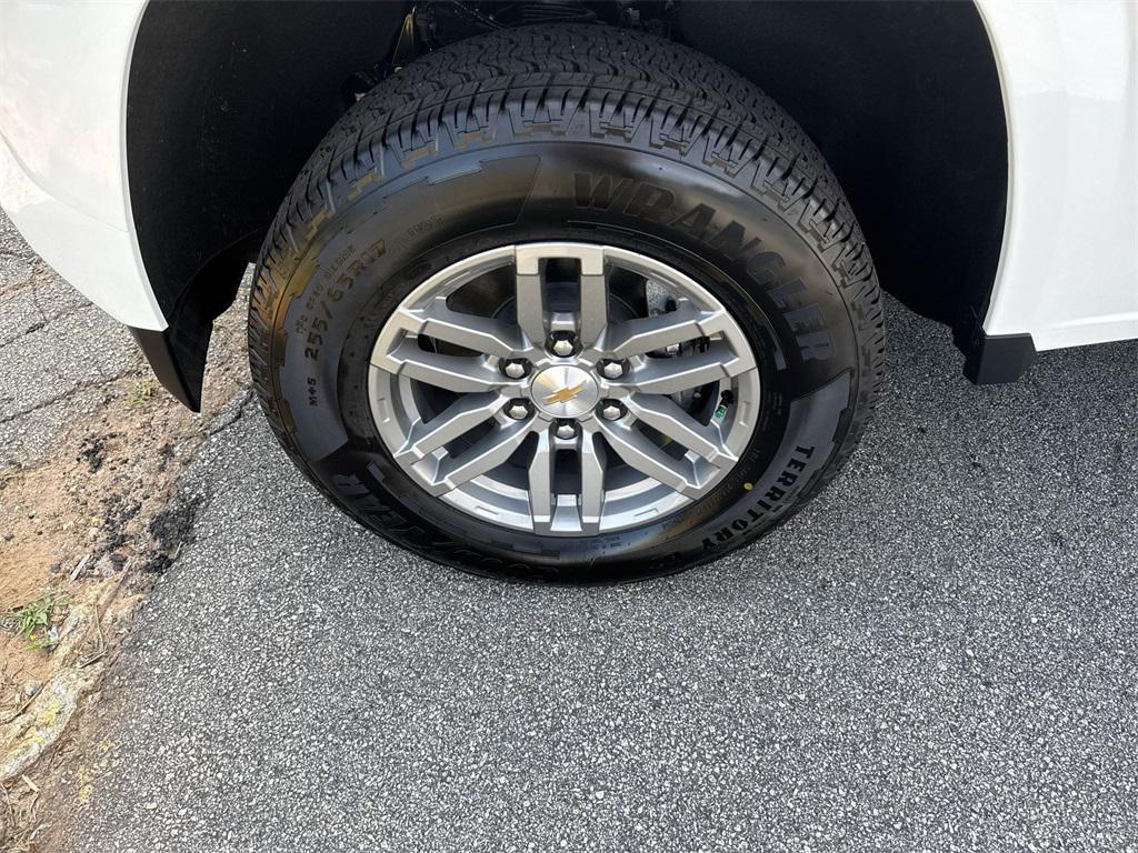 new 2025 Chevrolet Colorado car, priced at $33,064