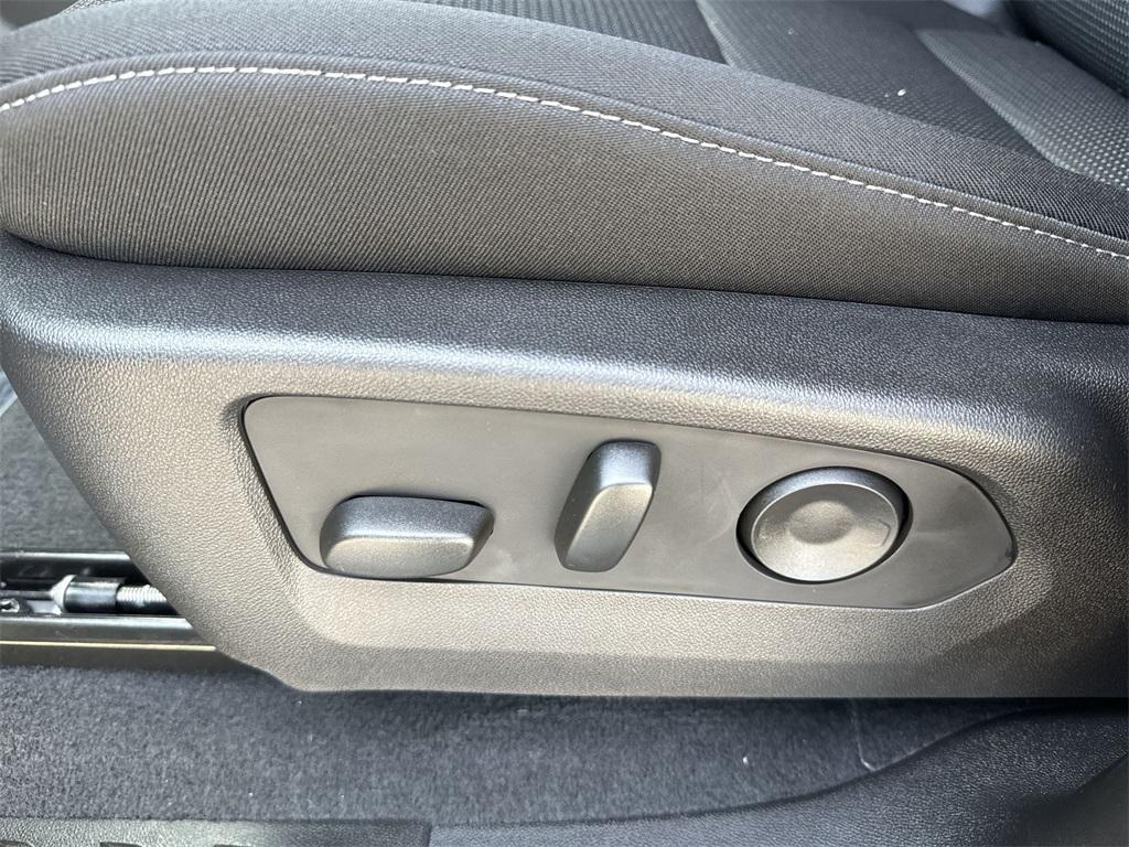 new 2025 Chevrolet Colorado car, priced at $33,064