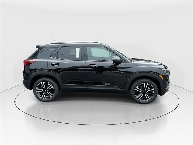 new 2025 Chevrolet TrailBlazer car, priced at $26,945