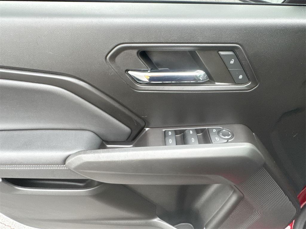used 2024 Chevrolet Colorado car, priced at $33,213