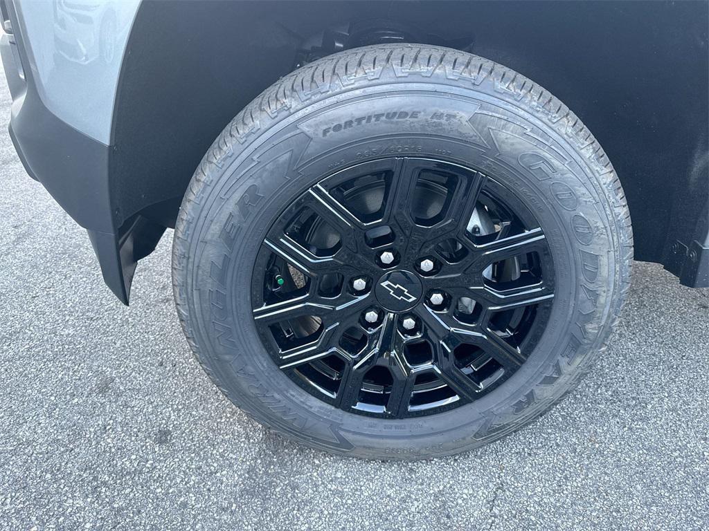 new 2025 Chevrolet Colorado car, priced at $34,814