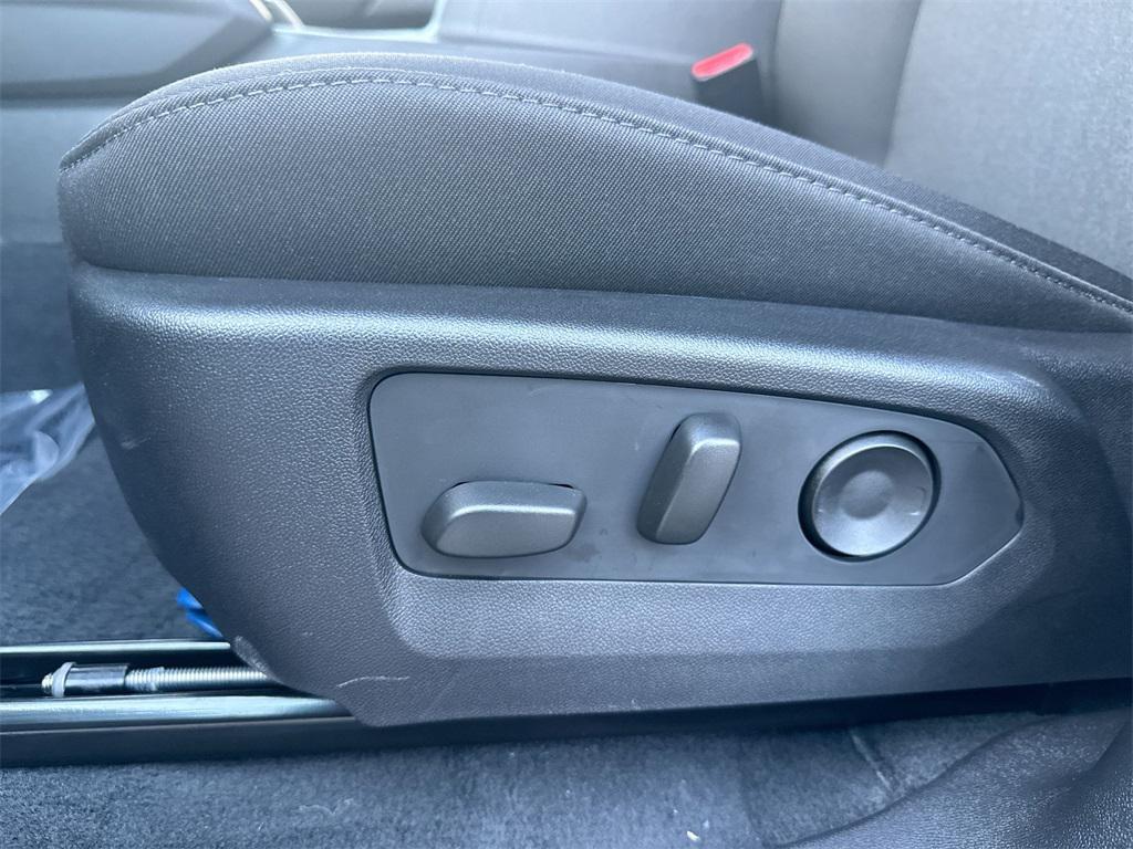 new 2025 Chevrolet Colorado car, priced at $34,814