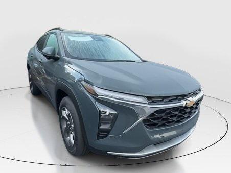 new 2025 Chevrolet Trax car, priced at $23,999