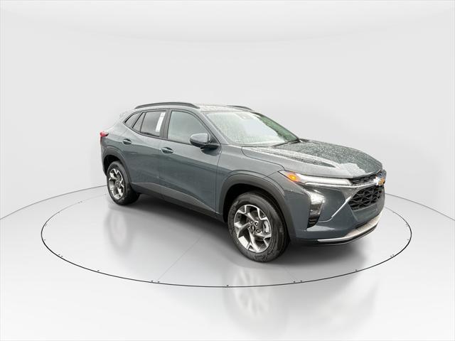 new 2025 Chevrolet Trax car, priced at $23,999