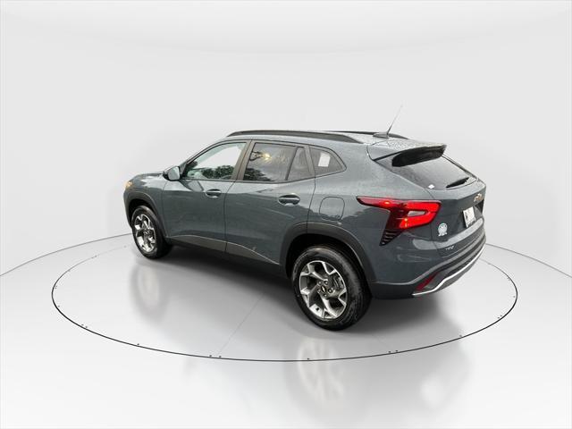 new 2025 Chevrolet Trax car, priced at $23,999