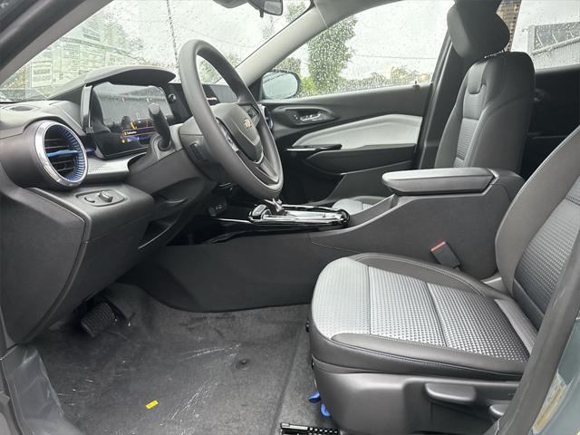 new 2025 Chevrolet Trax car, priced at $23,999