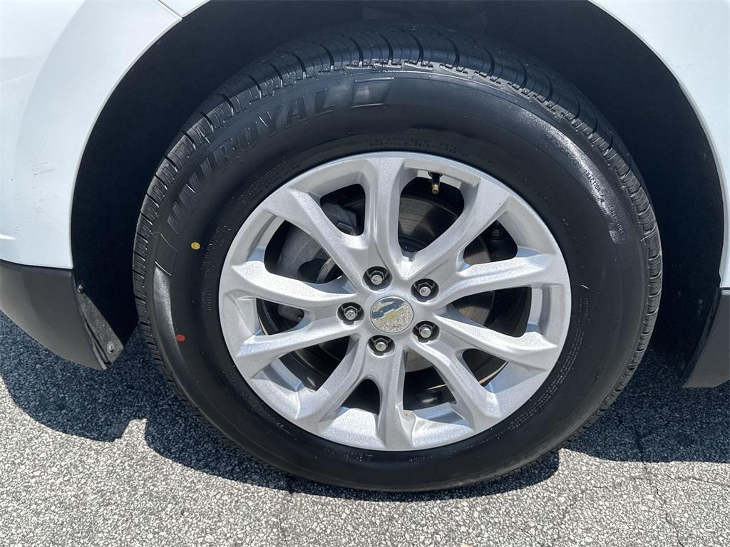 used 2021 Chevrolet Equinox car, priced at $13,677
