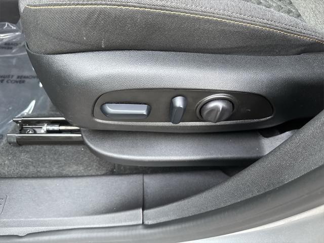 used 2024 Chevrolet Equinox car, priced at $25,990