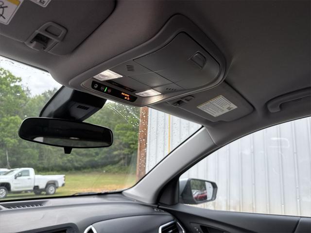 used 2024 Chevrolet Equinox car, priced at $25,990