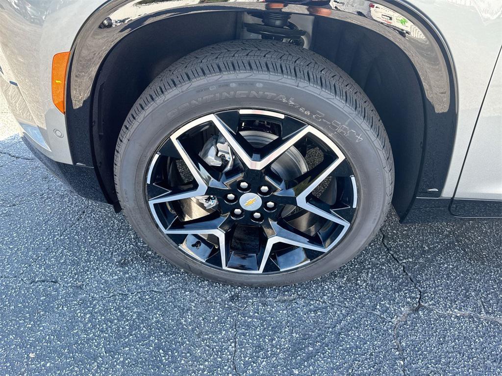 new 2026 Chevrolet Traverse car, priced at $56,995