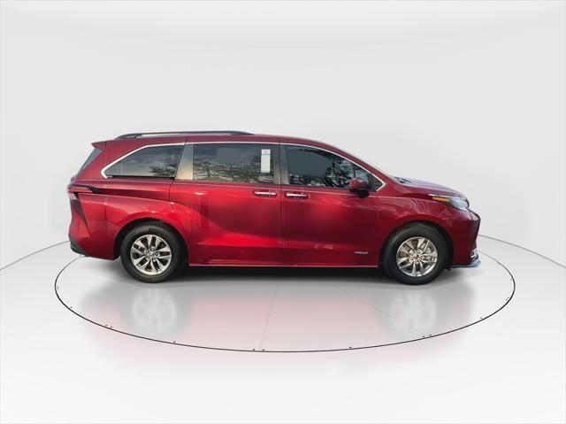 used 2021 Toyota Sienna car, priced at $33,496