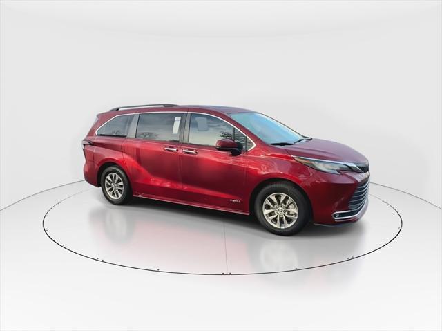 used 2021 Toyota Sienna car, priced at $33,496