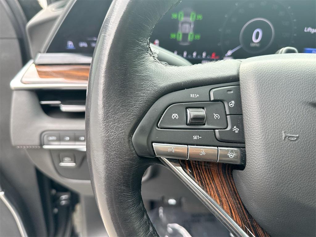 used 2023 Cadillac Escalade ESV car, priced at $58,593