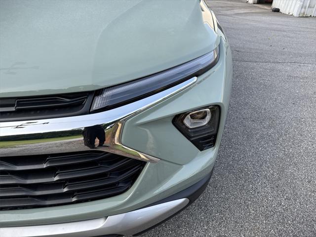 new 2025 Chevrolet TrailBlazer car, priced at $26,945