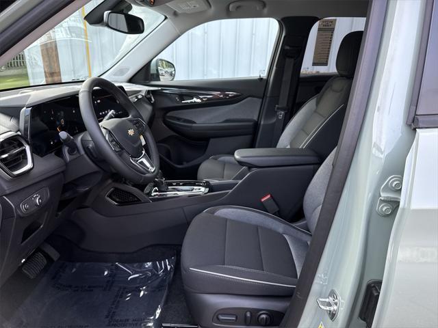 new 2025 Chevrolet TrailBlazer car, priced at $26,945