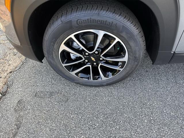 new 2025 Chevrolet TrailBlazer car, priced at $26,485
