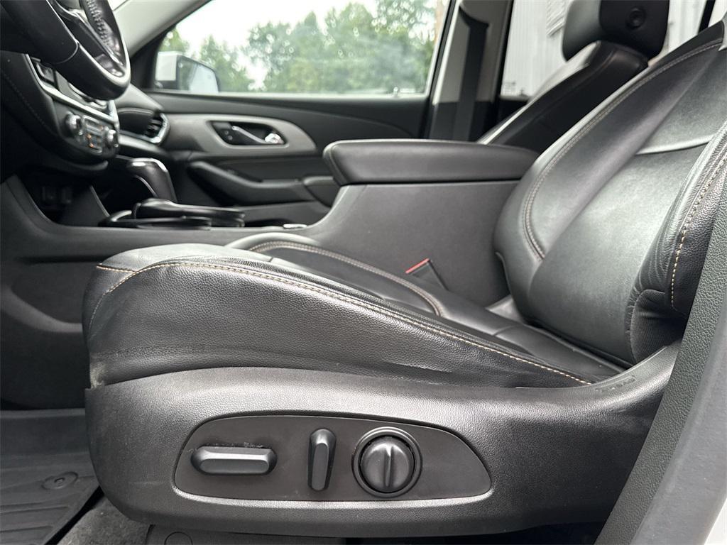 used 2019 Chevrolet Traverse car, priced at $21,804