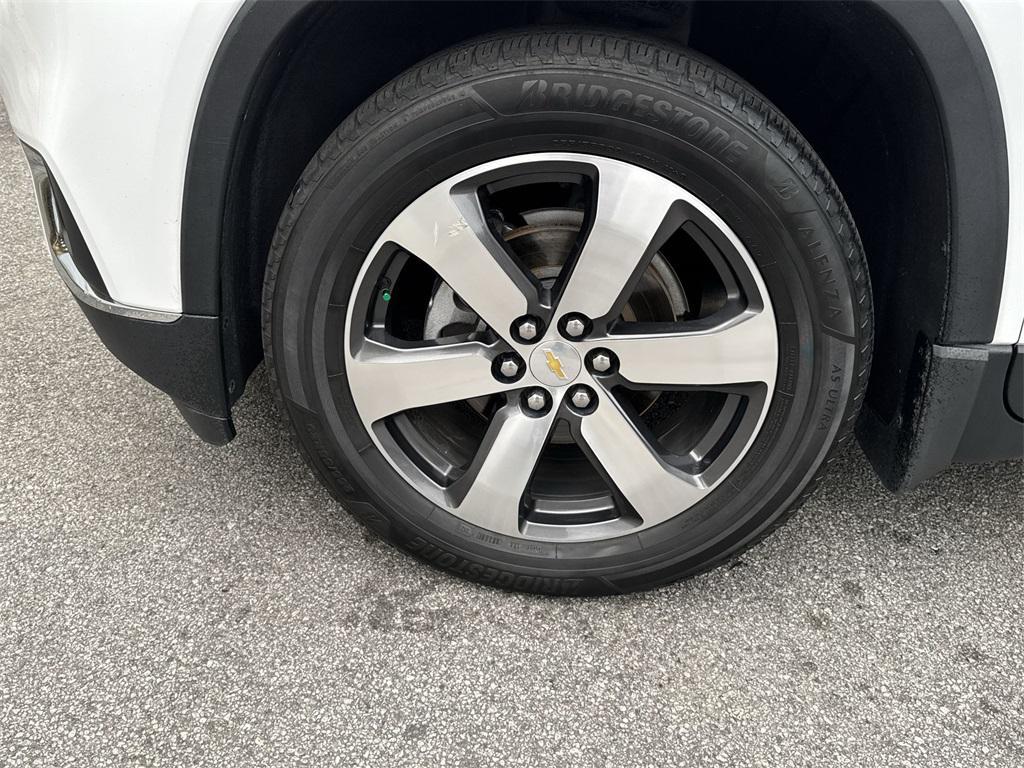 used 2019 Chevrolet Traverse car, priced at $21,804