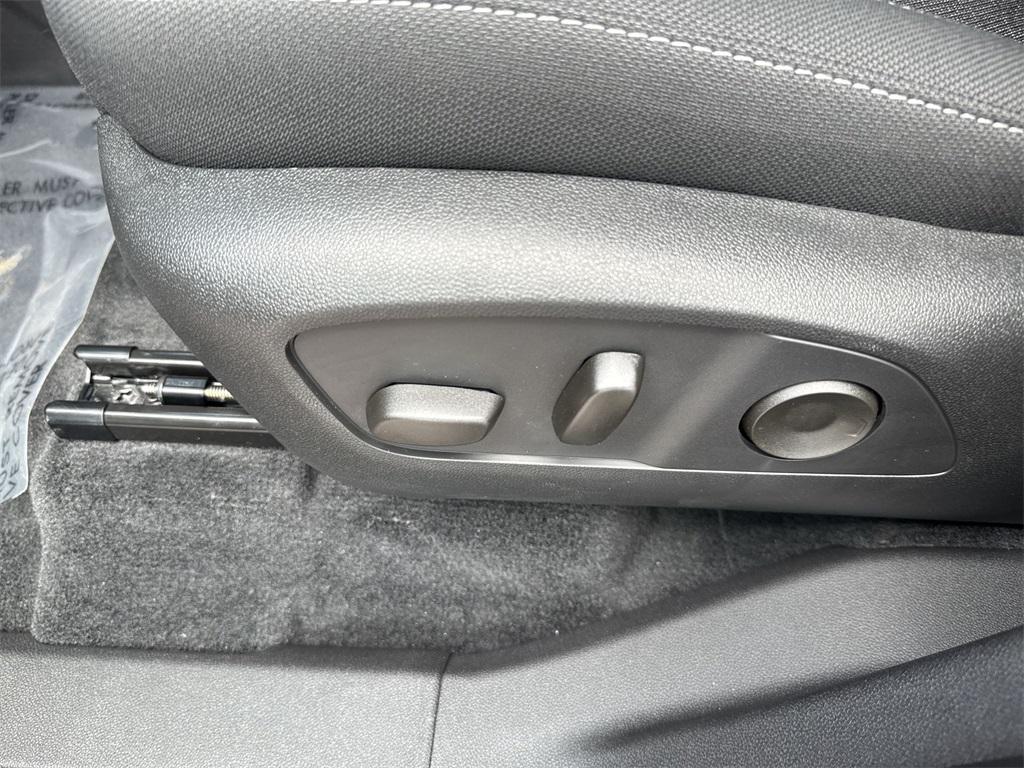 new 2025 Chevrolet Traverse car, priced at $41,690