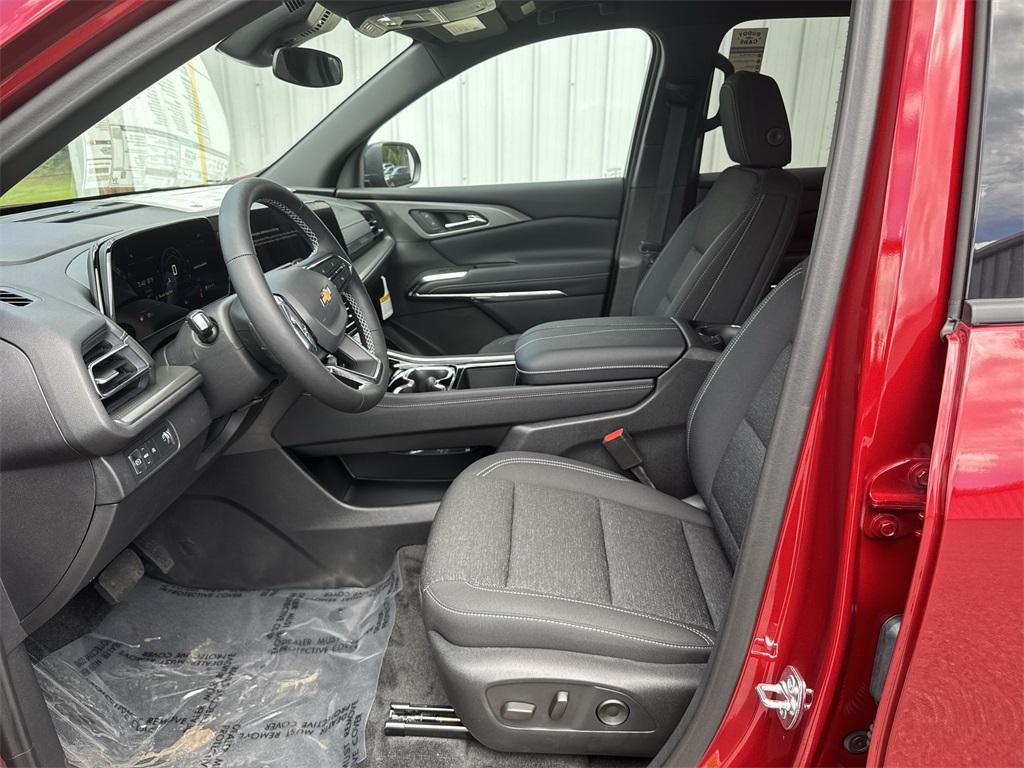 new 2025 Chevrolet Traverse car, priced at $41,690