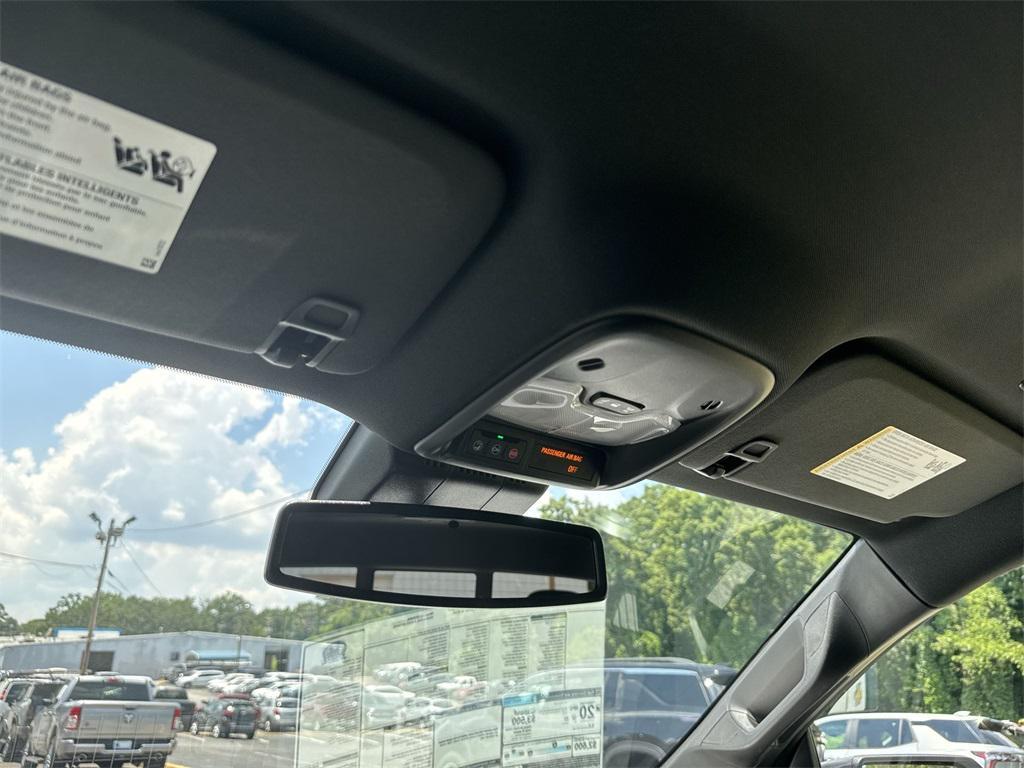 new 2025 Chevrolet Colorado car, priced at $35,064